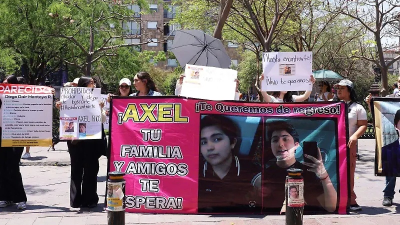 Axel Ríos estudiante de la udeG desaparecido